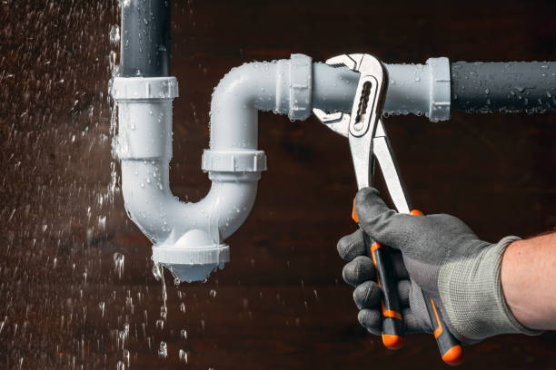 Professional Leak Detection technician working in Cumberland, NC